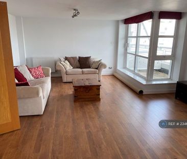 2 bedroom flat to rent - Photo 2