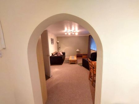 1 bedroom flat to rent - Photo 2