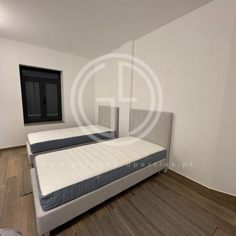 2 room luxury Apartment for rent in Faro, Distrito de Faro - Photo 1