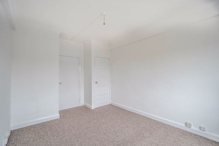 2 Bed Flat, Hamstead Court, B19 - Photo 2