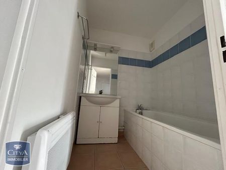 Location Appartement 3 pièces 54m² ST GILLES 30800 - Photo 4