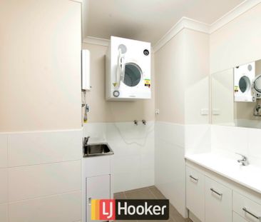 Top Floor One Bedroom Apartment - Photo 4