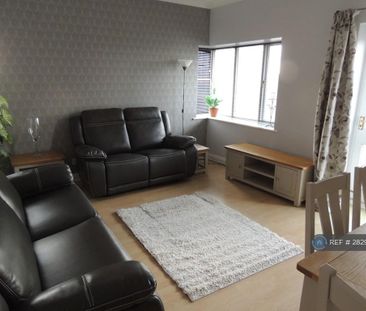 2 bedroom flat to rent - Photo 1