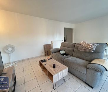 Location Appartement 2 pièces 53m² BRIVE LA GAILLARDE 19100 - Photo 2