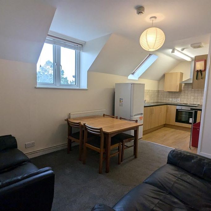 3 bedroom apartment to rent - Photo 1