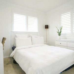 Stylish newly renovated apartment - Photo 2