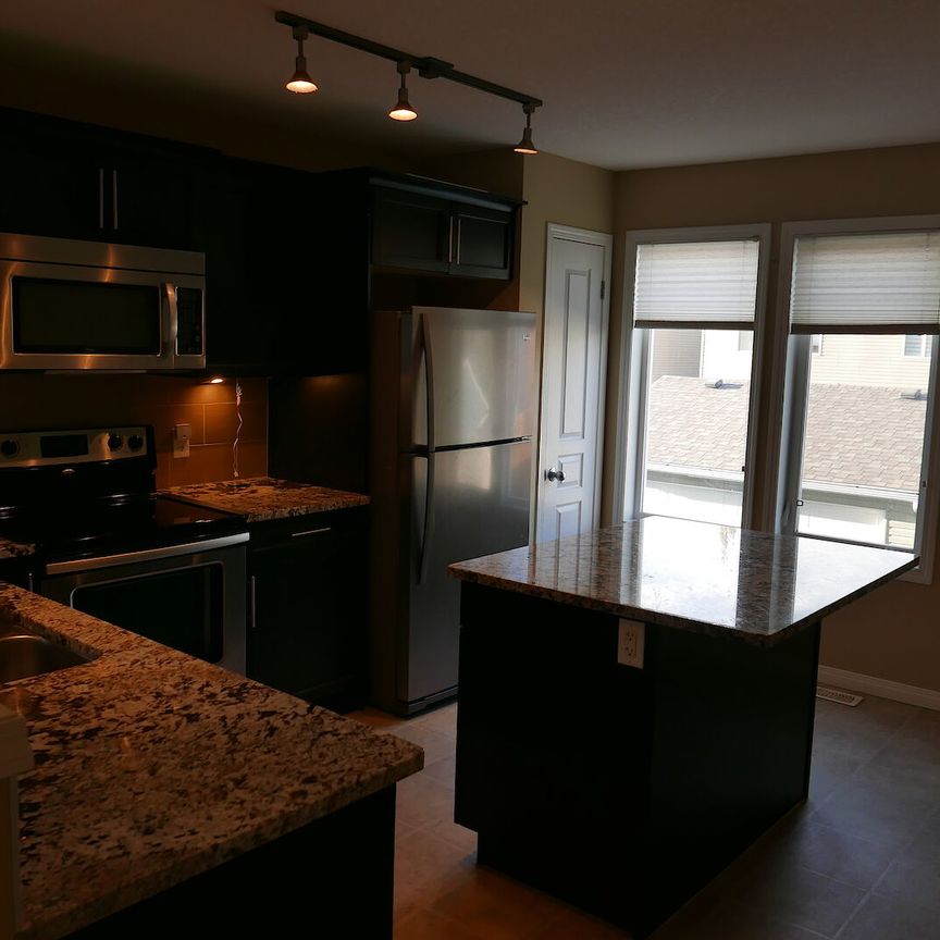 418 Auburn Bay Square Southeast, Calgary - Photo 1