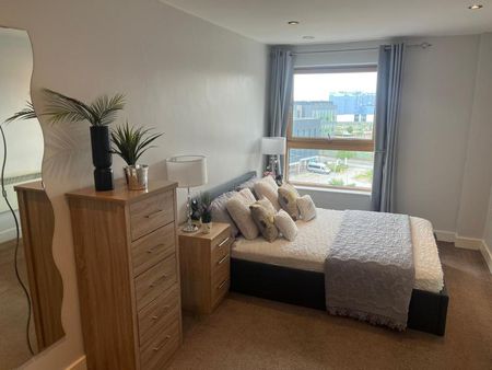 2 bedroom flat to rent - Photo 5