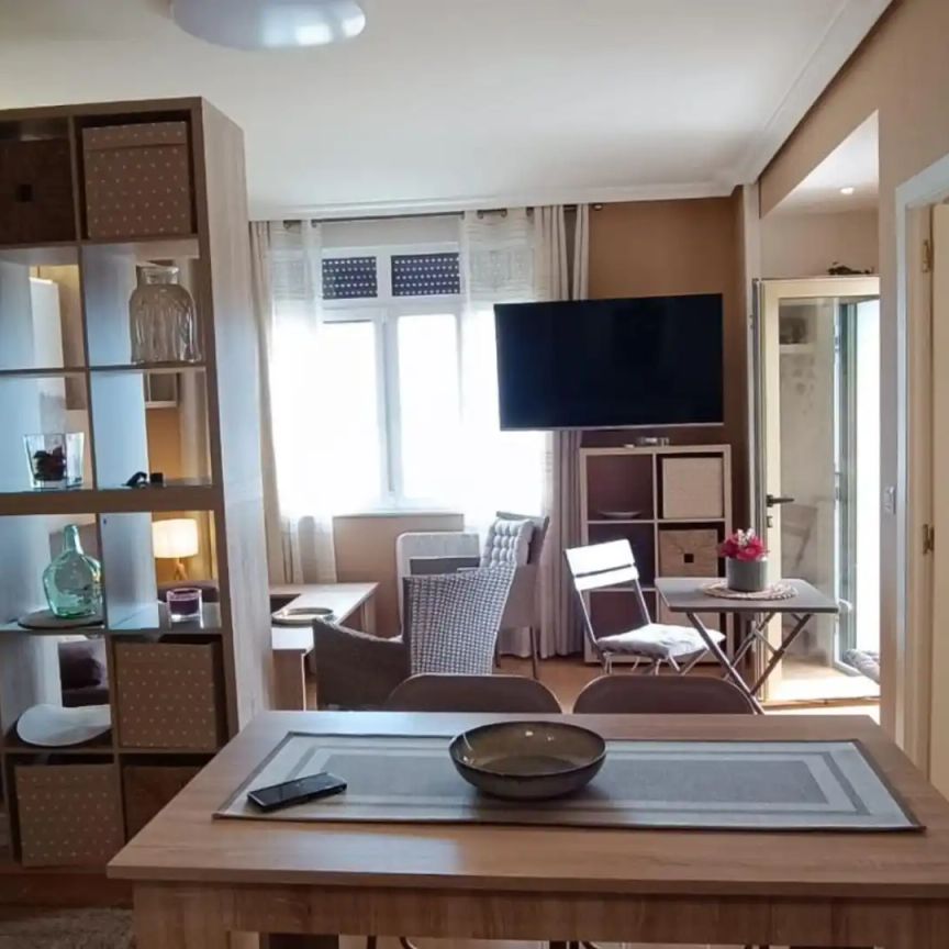 Piso de alquiler en Calle Pablo Laloux, 18, Salinas - Photo 1