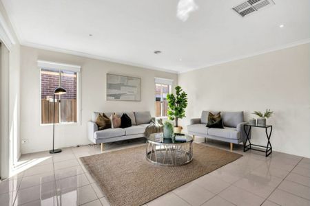 41 Clearwater Rise Parade, Truganina VIC, Belconnen - Photo 3