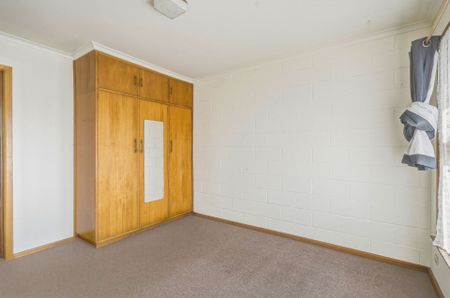 Tidy One-Bedroom Flat in Lutana - Photo 3