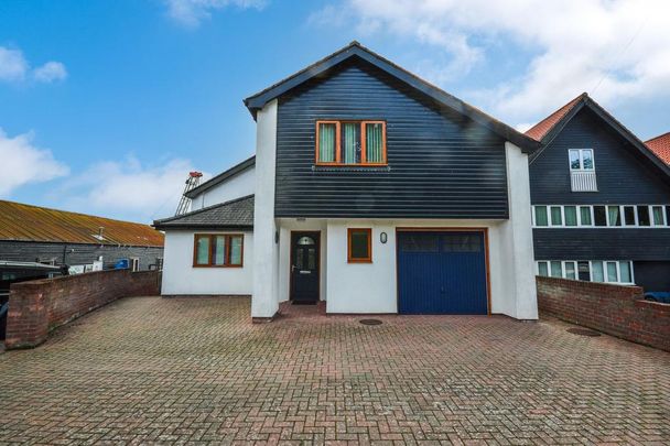 4 bedroom cottage to rent - Photo 1