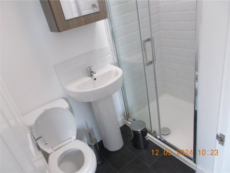 Student Properties to Let - Photo 3