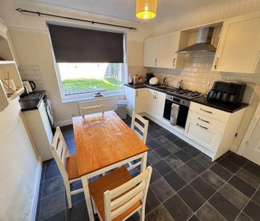 3 Bedroom Semi Detached Available Arranging tenancy - Photo 4