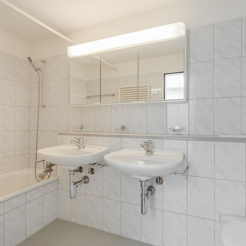 4.5 Zimmer, 102 m², 1. Stock - Foto 1