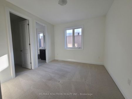 For Lease - 3246 Chimney Swift Crescent, Pickering, Ontario - Photo 5