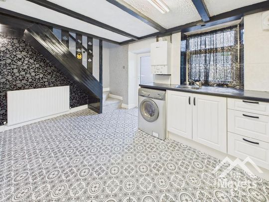 2 bedroom cottage to rent - Photo 1