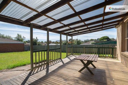 9 Bentley Street, Wantirna VIC 3152 - Photo 4