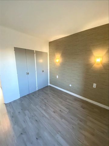 5 pièces - 132 m² - RDC - Colocation non autorisée - Photo 3