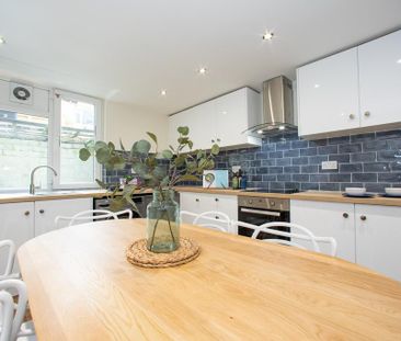 1 bedroom in a house share to rent - Photo 4