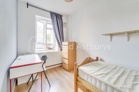 4 bedroom flat to rent - Photo 4