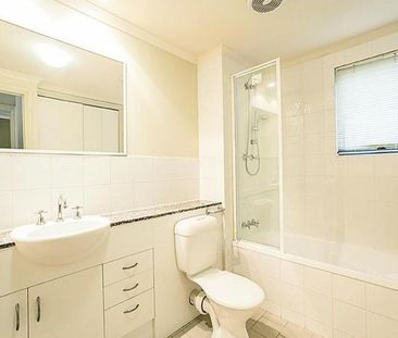 35/62 Wellington Street, St Kilda VIC 3182 - Apartment For Rent | D... - Photo 4