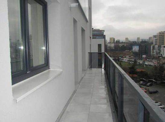 Apartament cu 2 camere, 40 mp, prima inchiriere, parcare, boxa, zona Iulius Mall - Fotografie 1