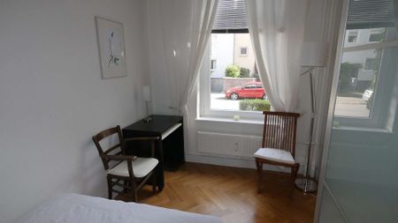 Oststadt – Hochwertig möblierte Altbauwohnung mit Internetanschluss! - Photo 5