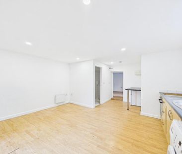 1 bedroom apartment to rent - Photo 6