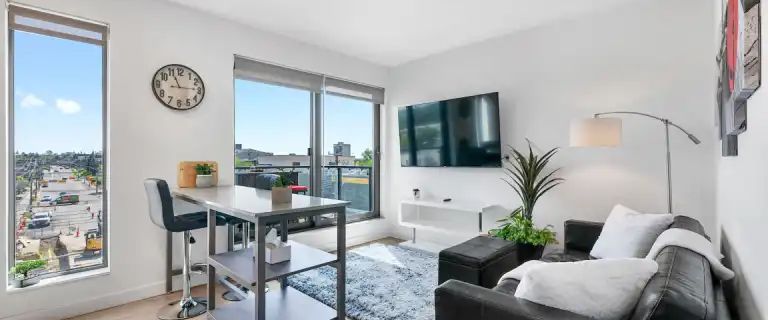 Luxury Living & Patio Vibes Minutes to DT Calgary! 1B 1Ba, Move in Ready! | 404 - 123 4 Street Northeast, Calgary - Photo 1