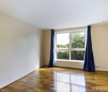 1 bedroom Maisonette - The Paddocks, Welwyn Garden City - Photo 2