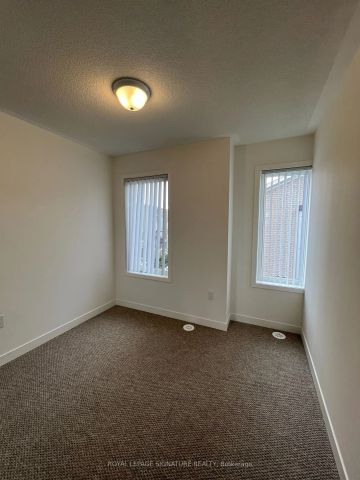 Property For Lease | E9053167 - Photo 4