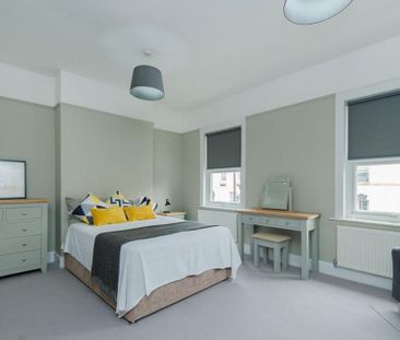 4 bedroom terraced house to rent - Photo 5