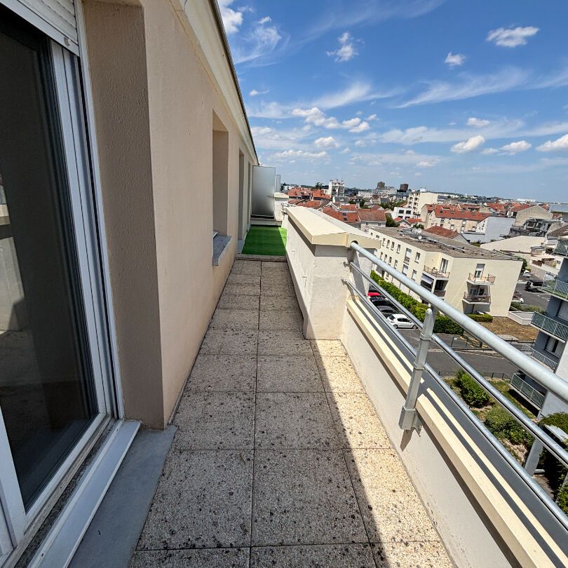 Location Appartement 3 pièces 77m² - Photo 1