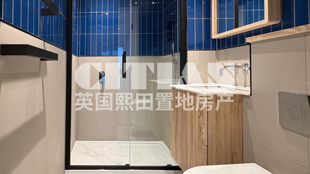 Munstead Apartments, One Clapham Junction, London, SW11 - Photo 5