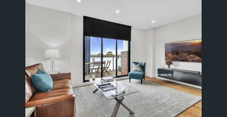 Top floor three bedroom apartment in The Birmingham - Photo 5