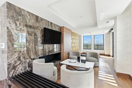 For Lease - 3240 William Coltson Avenue Unit# 427, Oakville, Ontario - Photo 4