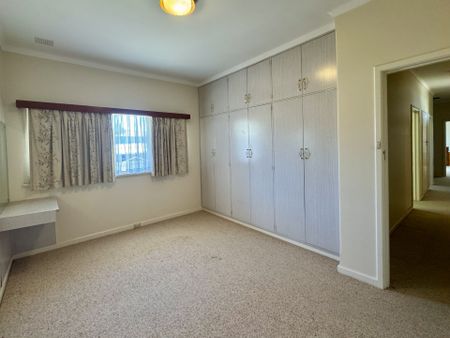 143 Herdsman Parade, Wembley, WA 6014 - Photo 3