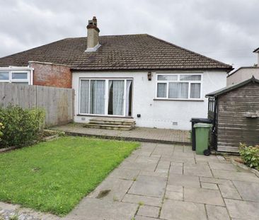 2 bedroom semi-detached bungalow to rent - Photo 2