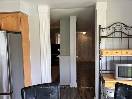 For Lease - 38 Fitzpatrick Court, Whitby, Ontario - Photo 3