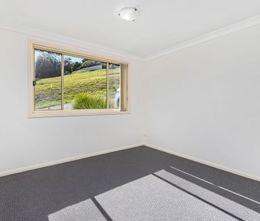 Larger than it looks - 3 bedroom double storey home! - Photo 2