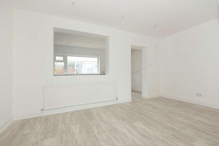 Chelston Road, Ruislip, HA4 - Photo 2