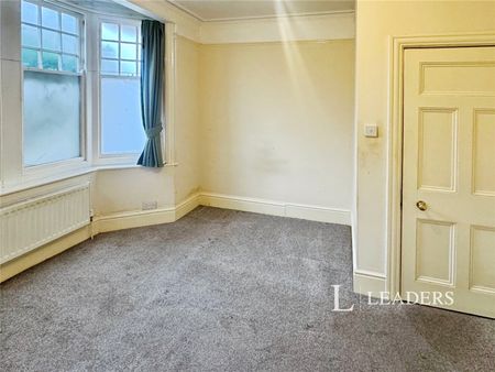 2 bedroom apartment to rent Commercial Road, Eastbourne, East Sussex, BN21 - Photo 5