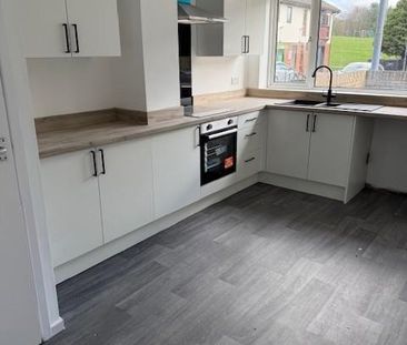 3 bedroom terraced house to rent - Photo 5