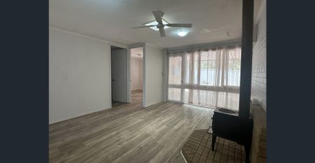 Secluded 3x1 in Wanneroo - Photo 2