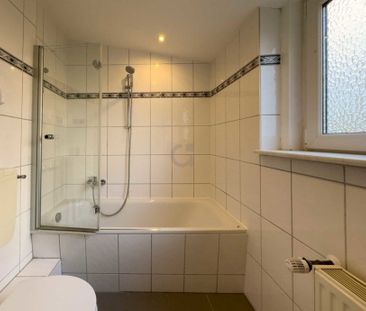 Schöne Etagenwohnung. !! kein Balkon !! - Photo 3