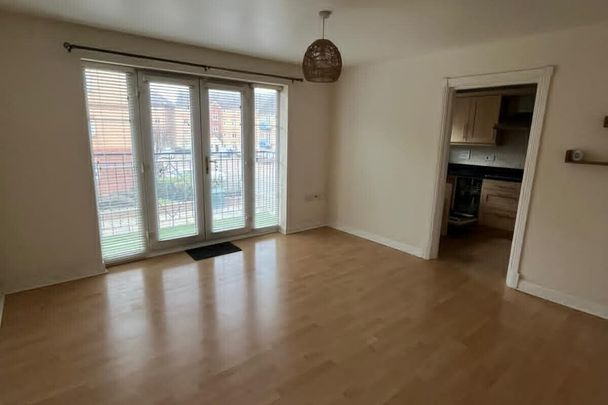 Fleet Avenue - Photo 1