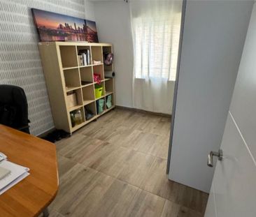 Piso de alquiler en Carrer D'enrico Caruso, 33, La Pineda - Photo 3