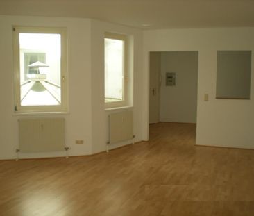 ** Ruhige 2-Zimmer Wohnung am Hauptplatz 15-16 , Top 18 ** - Foto 4