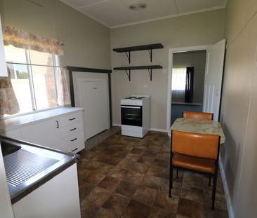 41 Pitt Street, 2370, Glen Innes Nsw - Photo 3